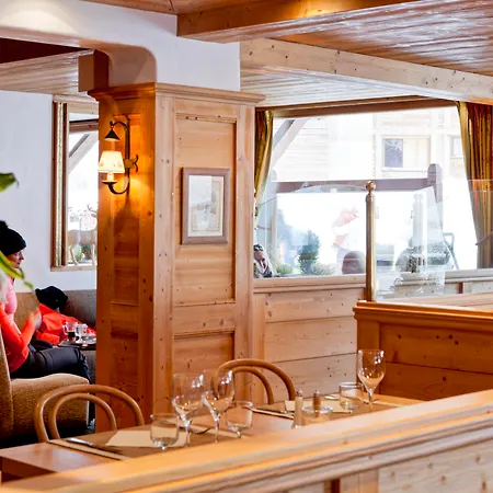Hotel Les Flocons 3*